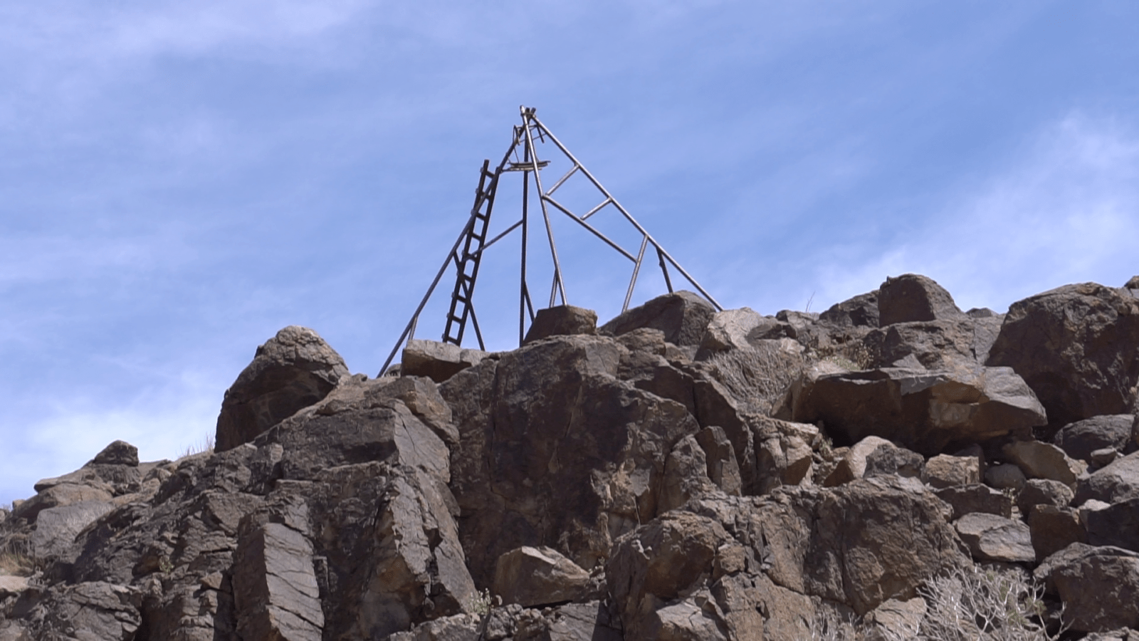 Golden Egg Mine 03