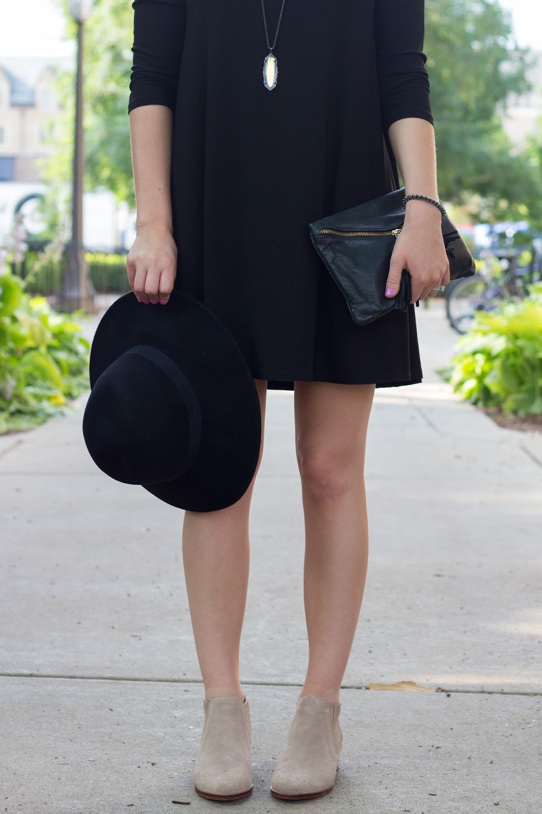 leithswingdresshalogenwoolhat