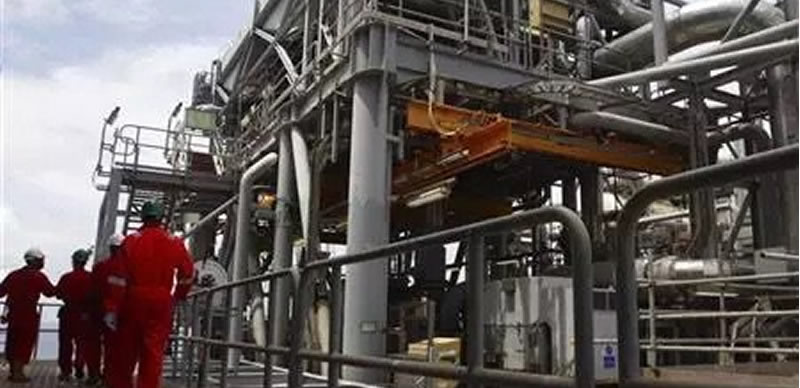 Diesel price drops as Dangote sells N1,225/litre, supplies petrol May