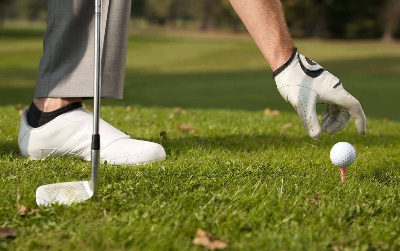 Proper Golf Ball Placement / Benefits Of Standing Closer To The Golf