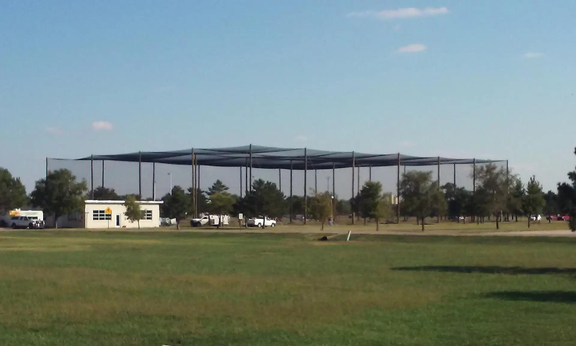 Large Enclosed Netting Structure