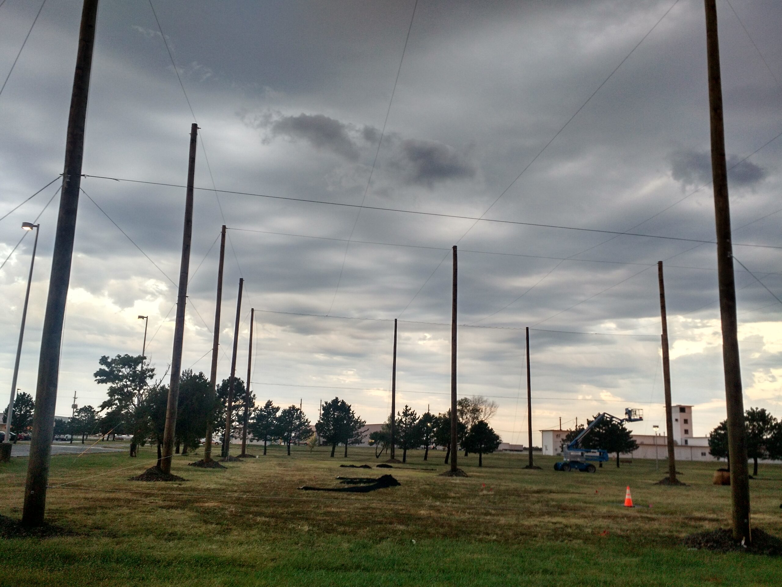 Enclosed Net Structure Construction