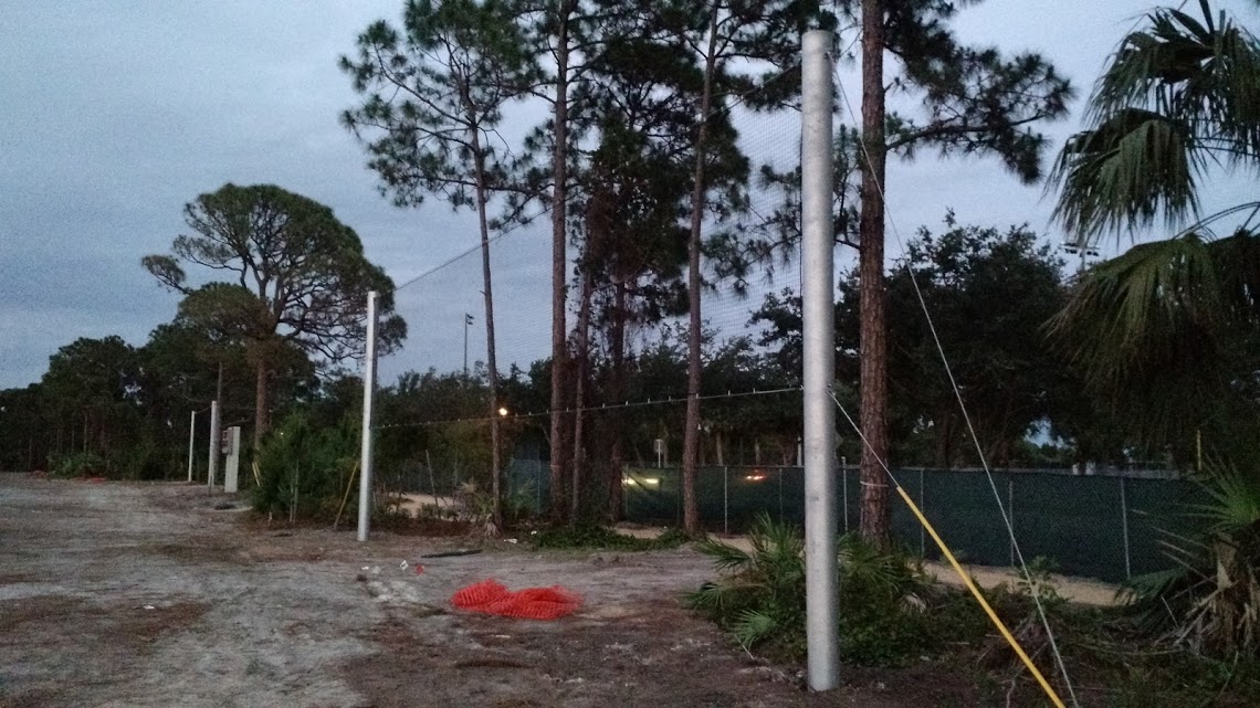 Steel Pole Baseball Netting Support