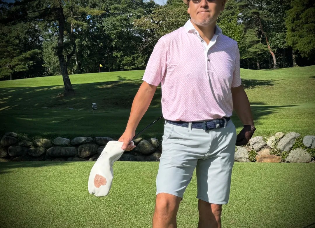 ゴルフパンツの“ロールスロイス”、夏もショーツで堪能！