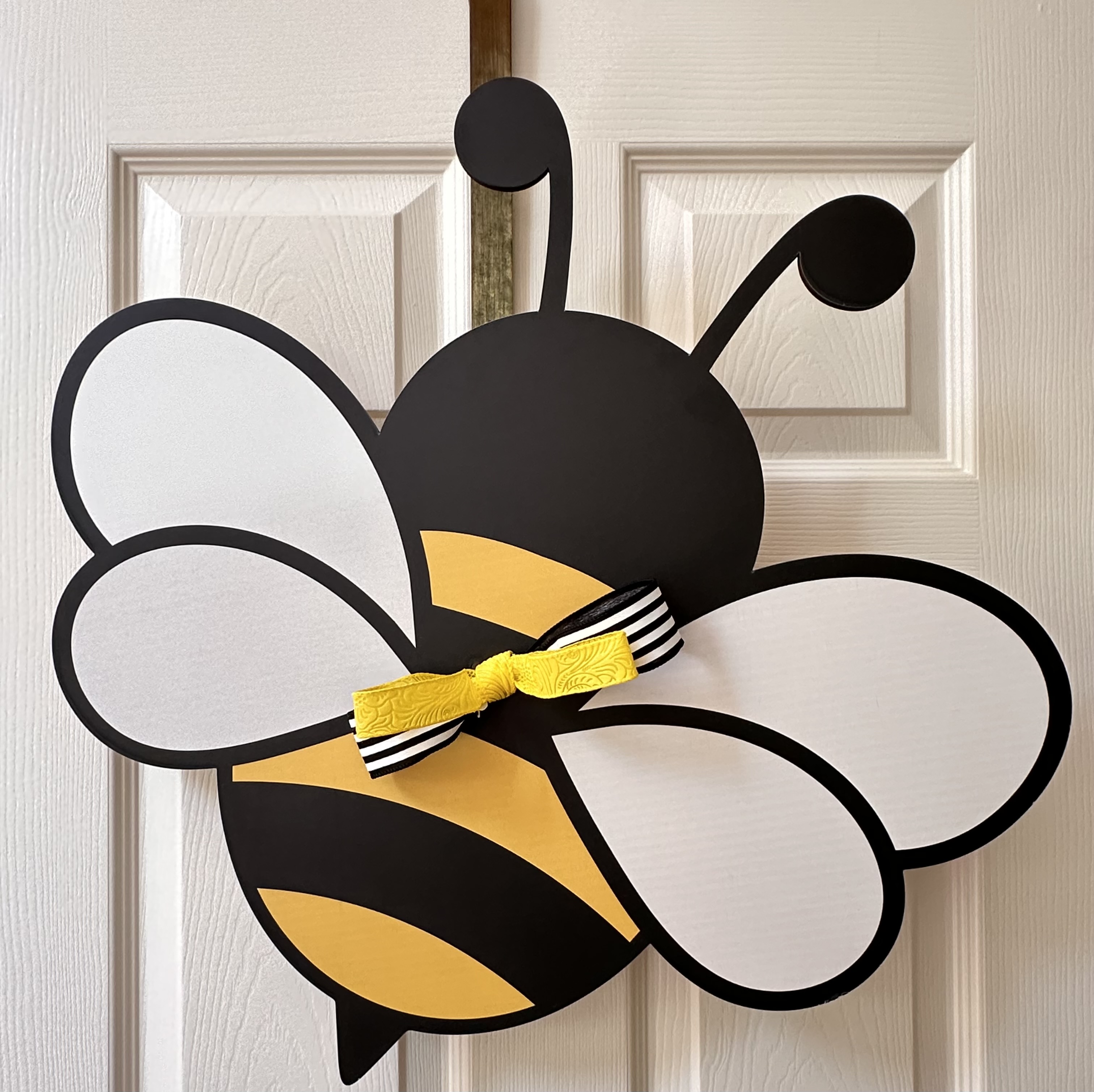 Bee Door Hanger