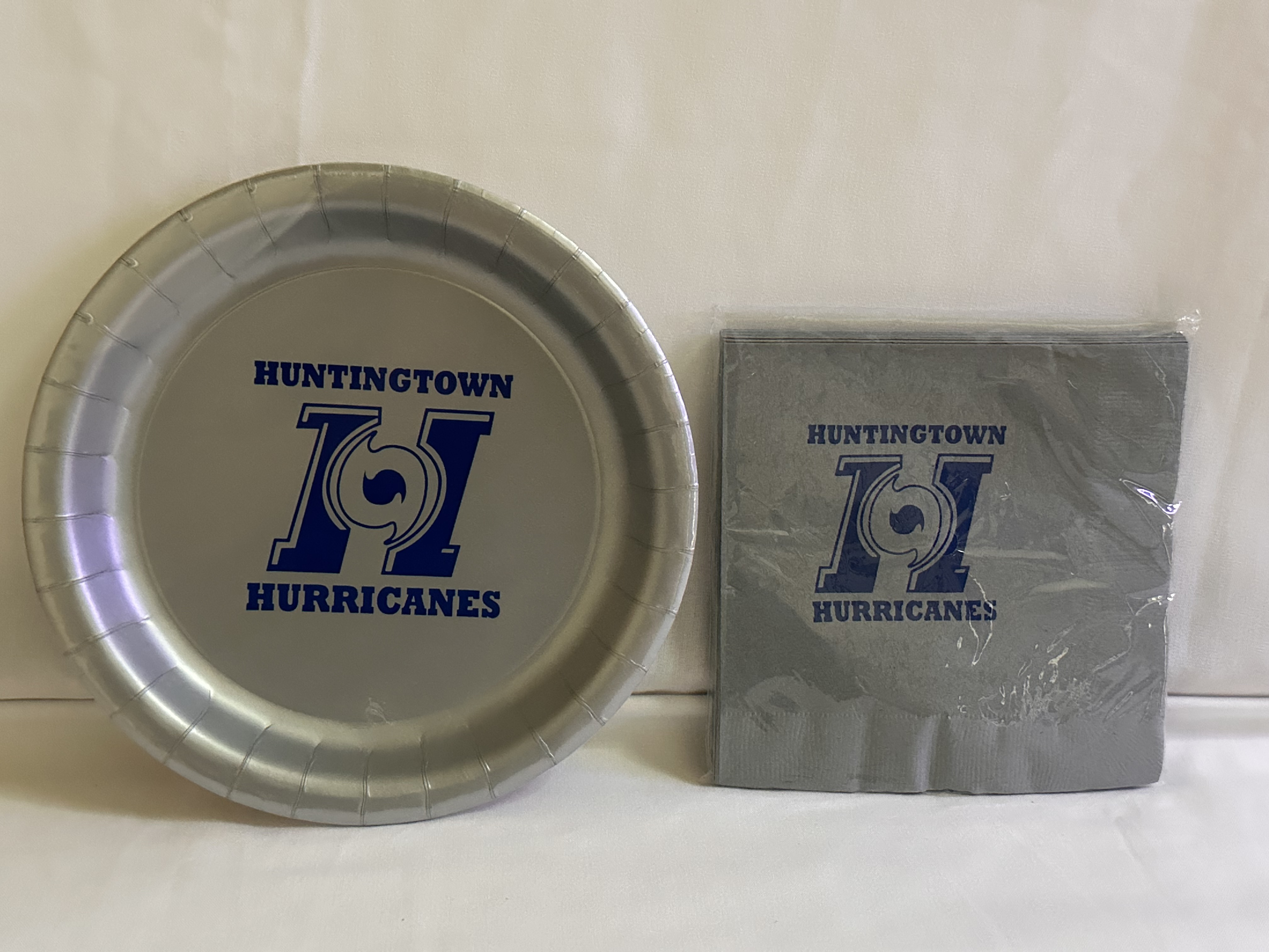 Huntingtown High School Plates & Napkins
