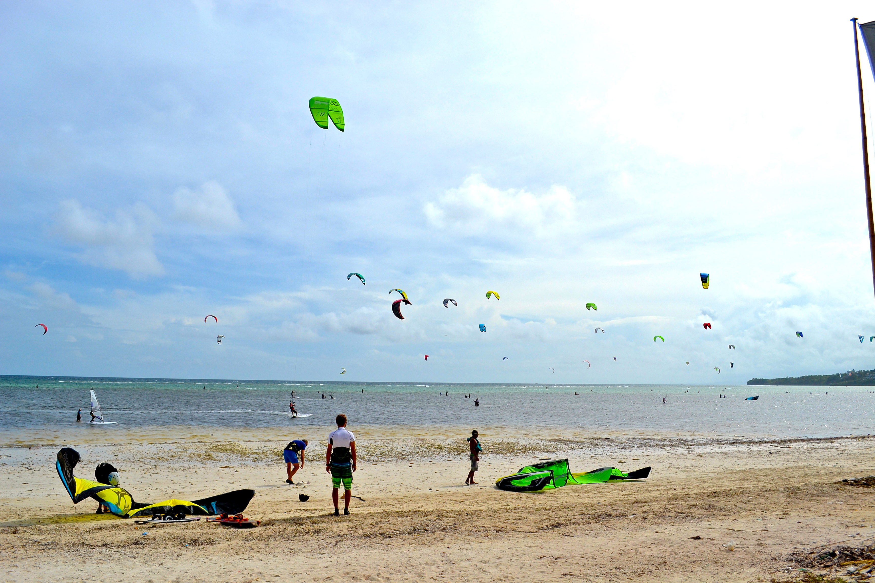 Windsurfers on Bulabog Beach