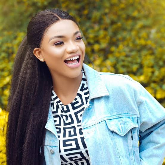 Praise Jamz by Ada Ehi