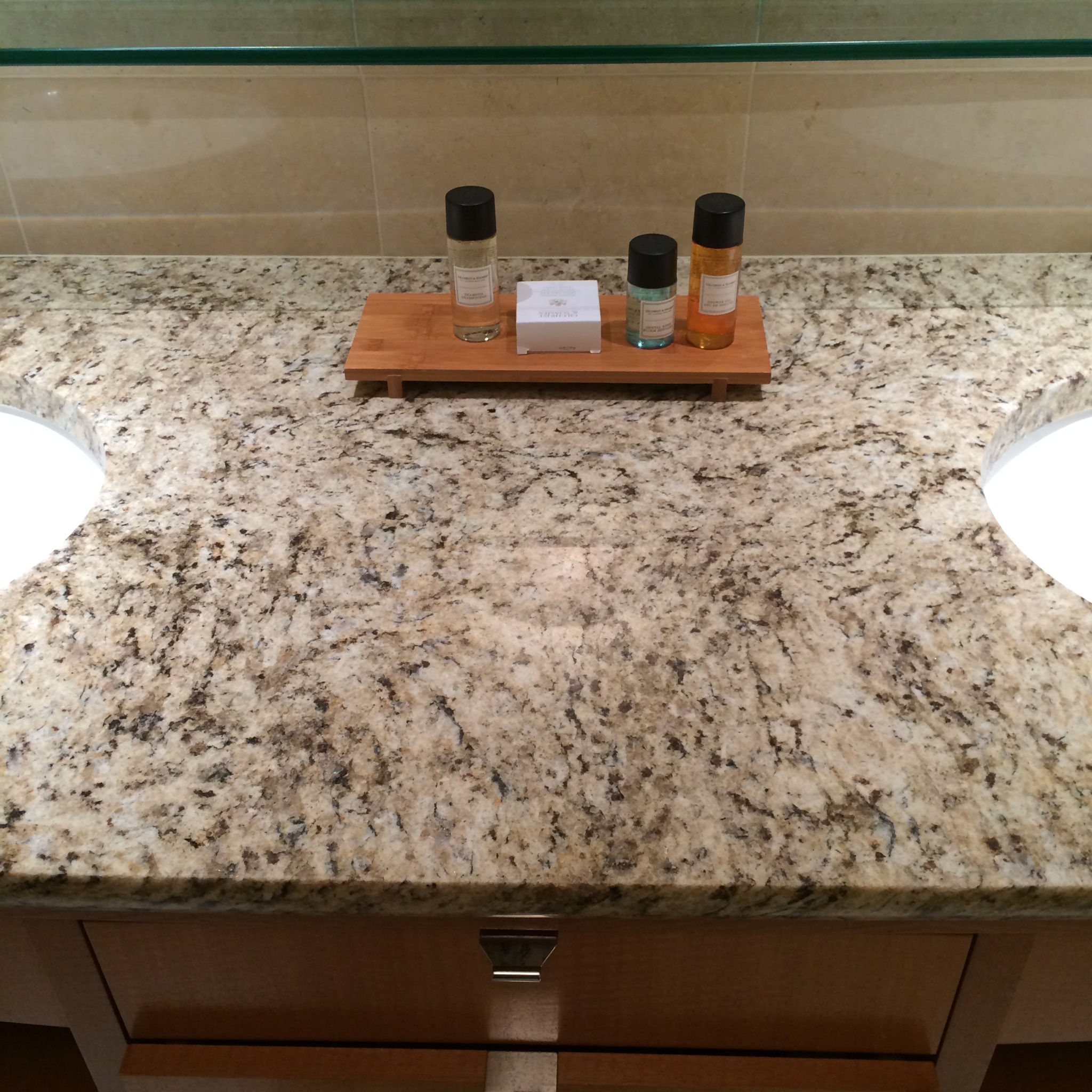 Hotel Sink