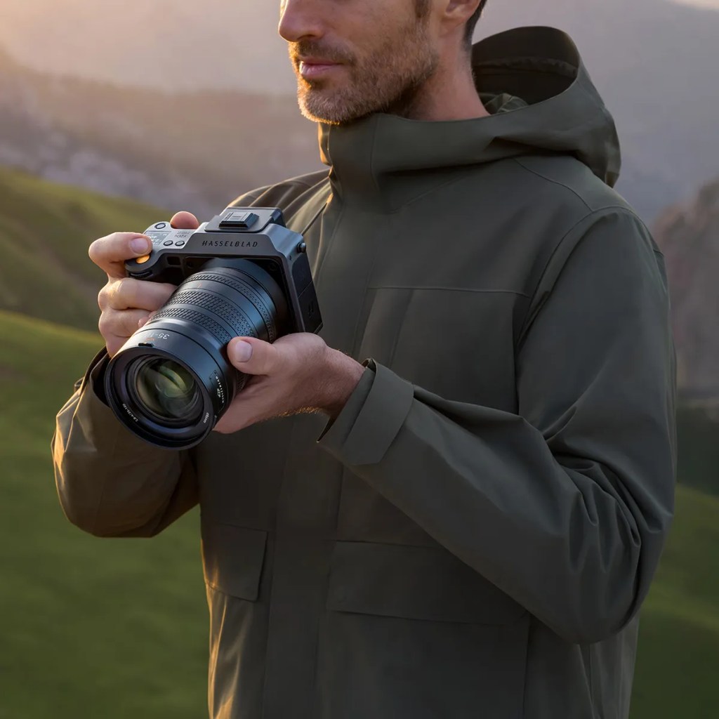 Hasselblad X2D II 100C Medium Format Mirrorless Camera