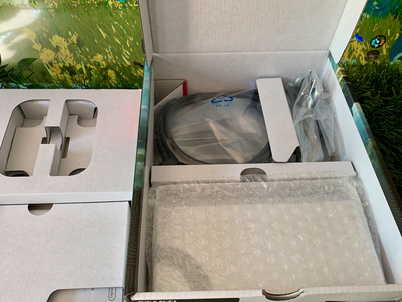 unboxing Switch Oled Zelda Tears of the kingdom