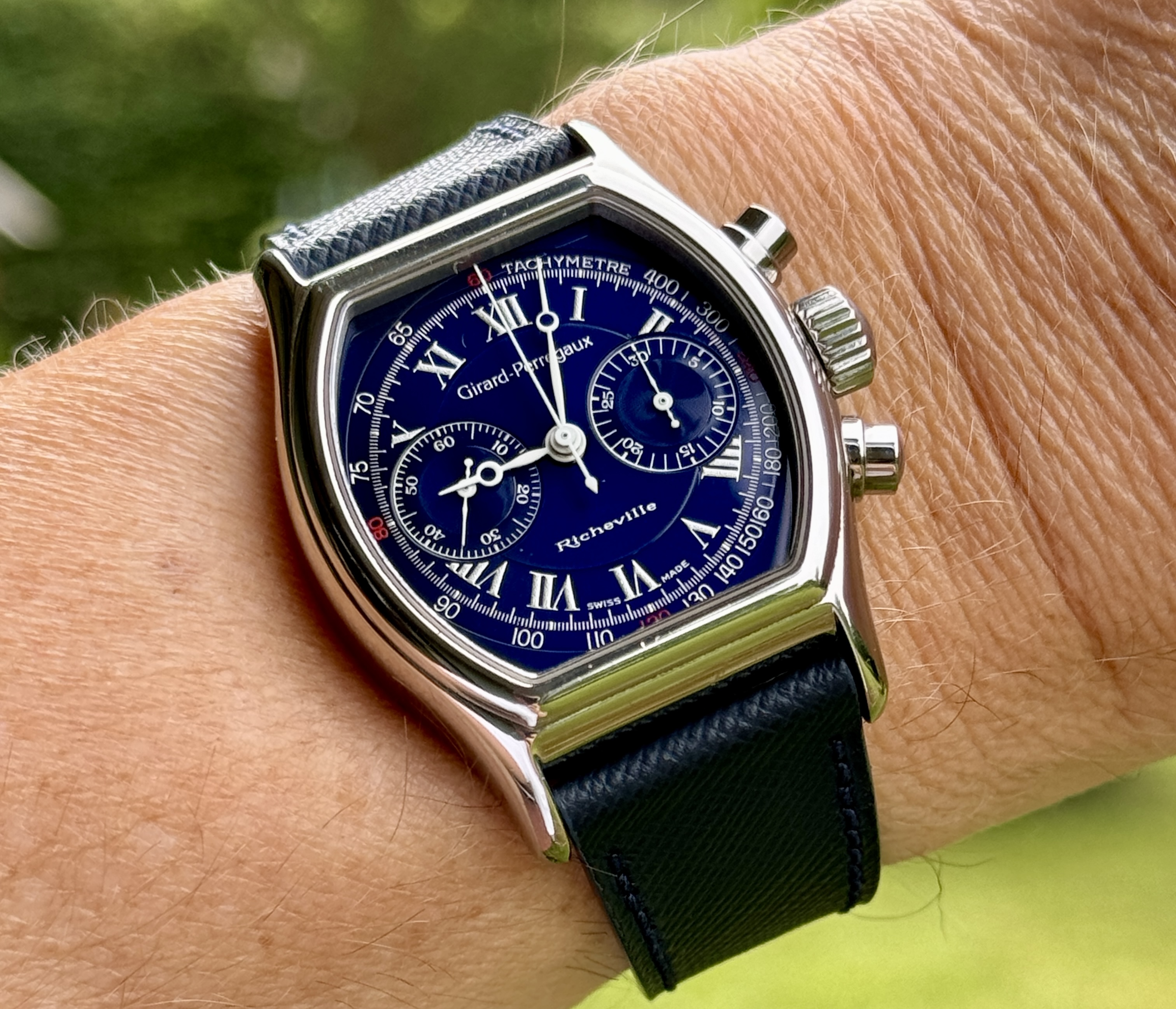 quick/peek: Girard-Perregaux Richeville Chronograph 2710 - The GP