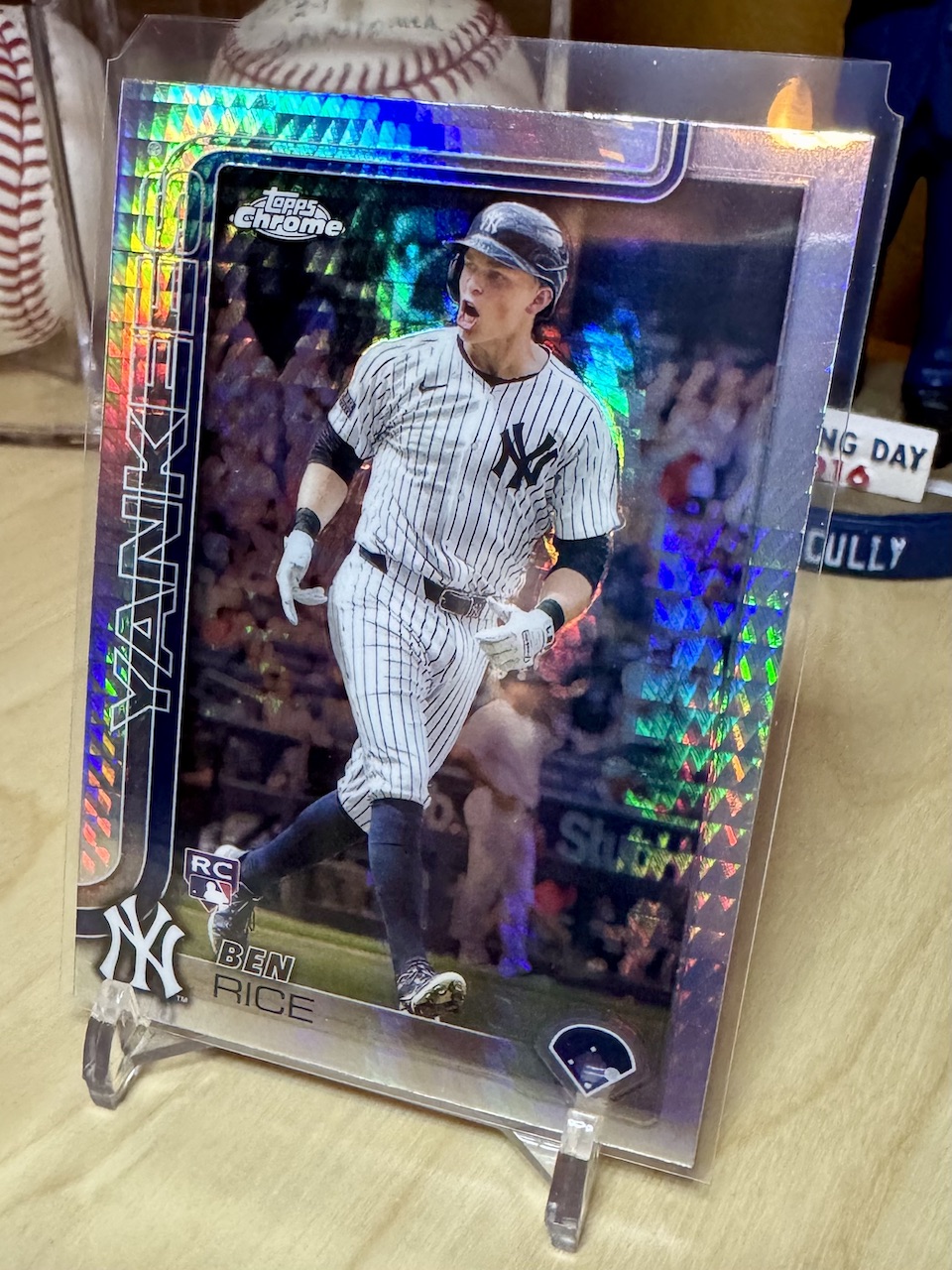2025 Topps Chrome #139 Ben Rice Rookie Prism Refractor parallel reflection