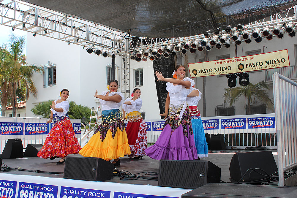 Folklorico dancers in bright layered skirts