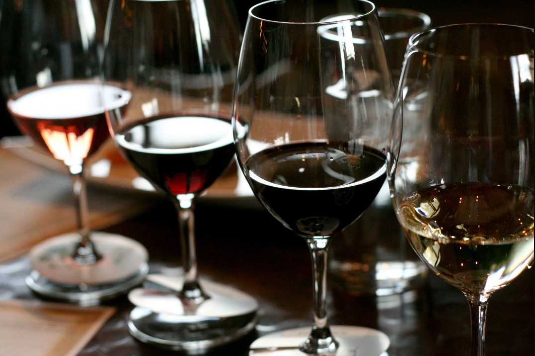 The Ultimate Wine Tasting Room Guide Do’s, Dont’s and Must Know Tips