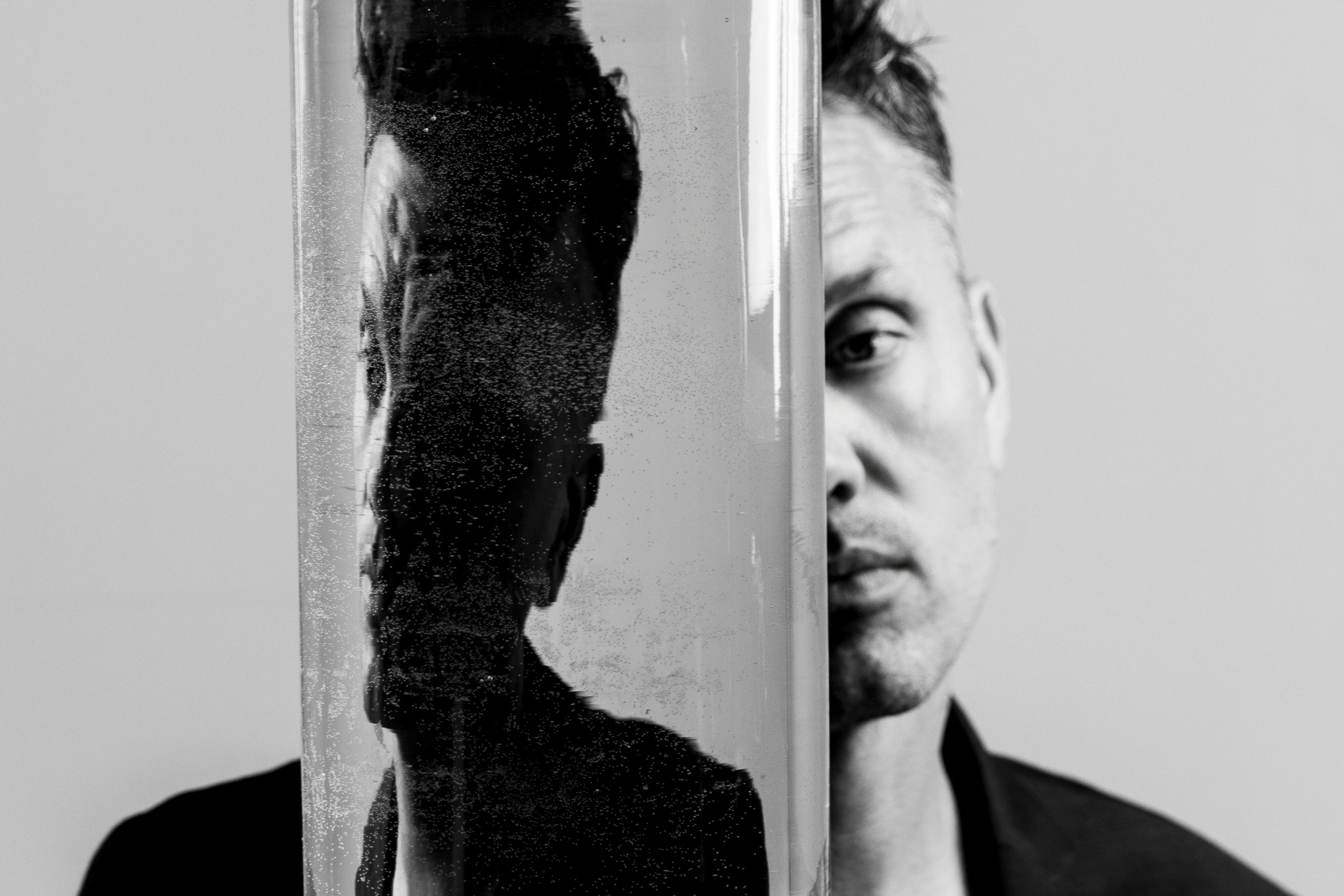 The Grotesque & The Sublime: Daníel Bjarnason Captures Both Light And Darkness In His Upcoming Album