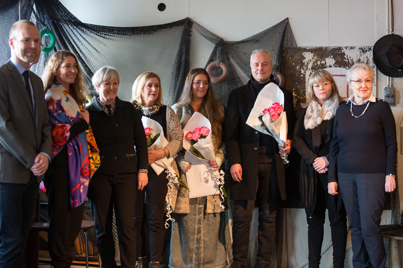 Finalists and dignitaries.