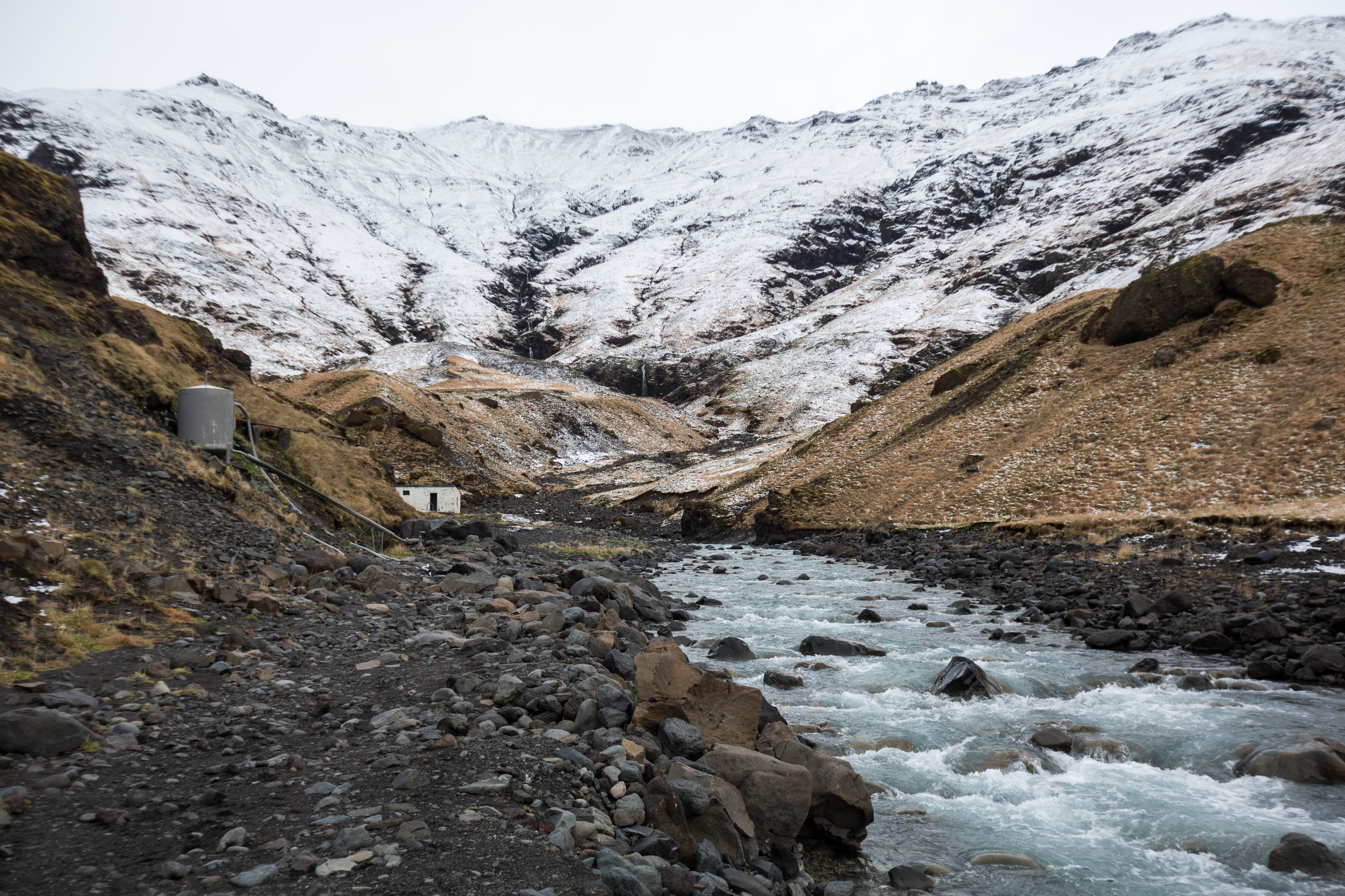 Seljavallalaug_Art_Biknick_8