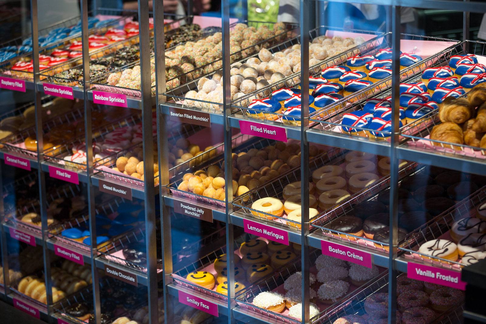 Dunkin' Donuts open in 101 Reykjavík, 2015 by Art Bicnick