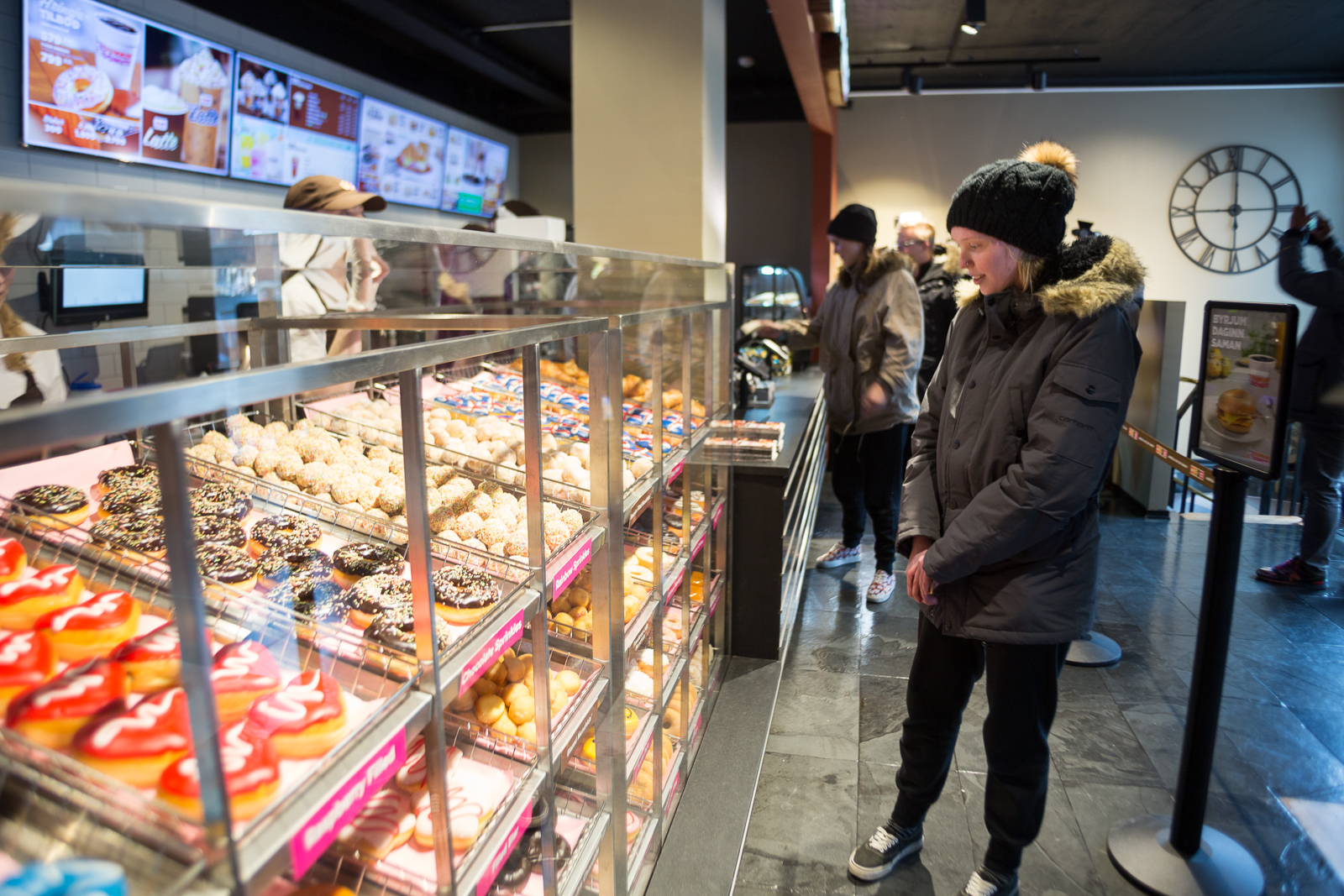 Dunkin' Donuts open in 101 Reykjavík, 2015 by Art Bicnick