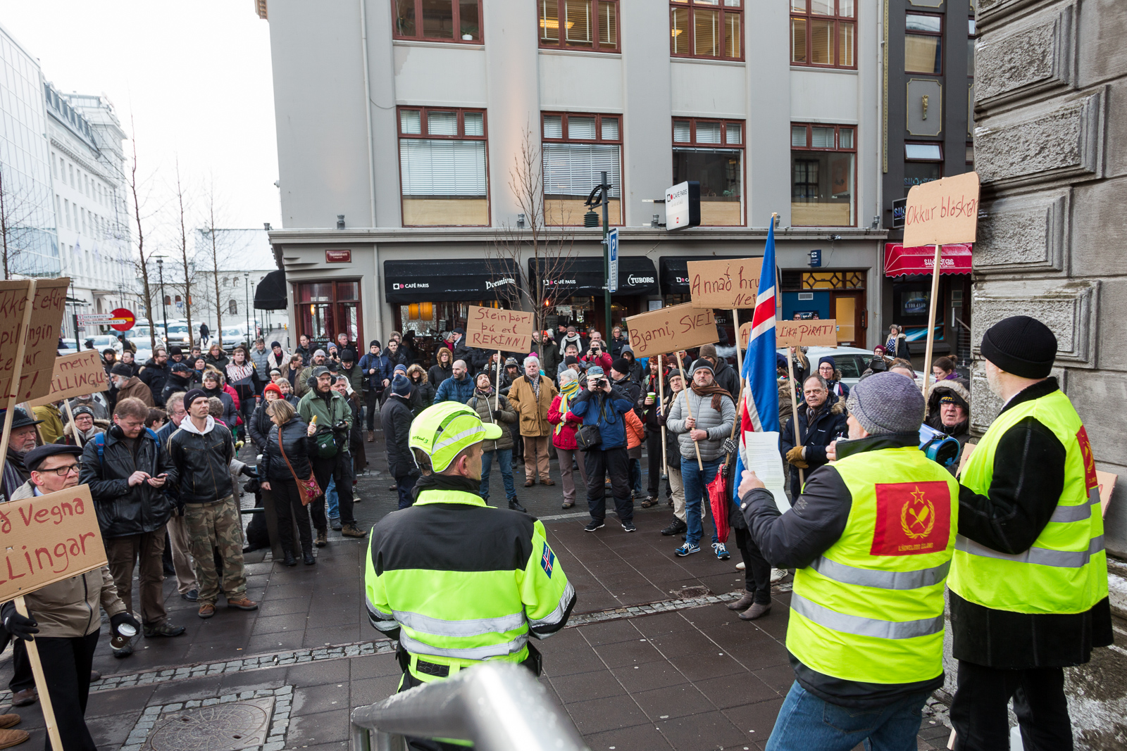 Protest at Landsbanki