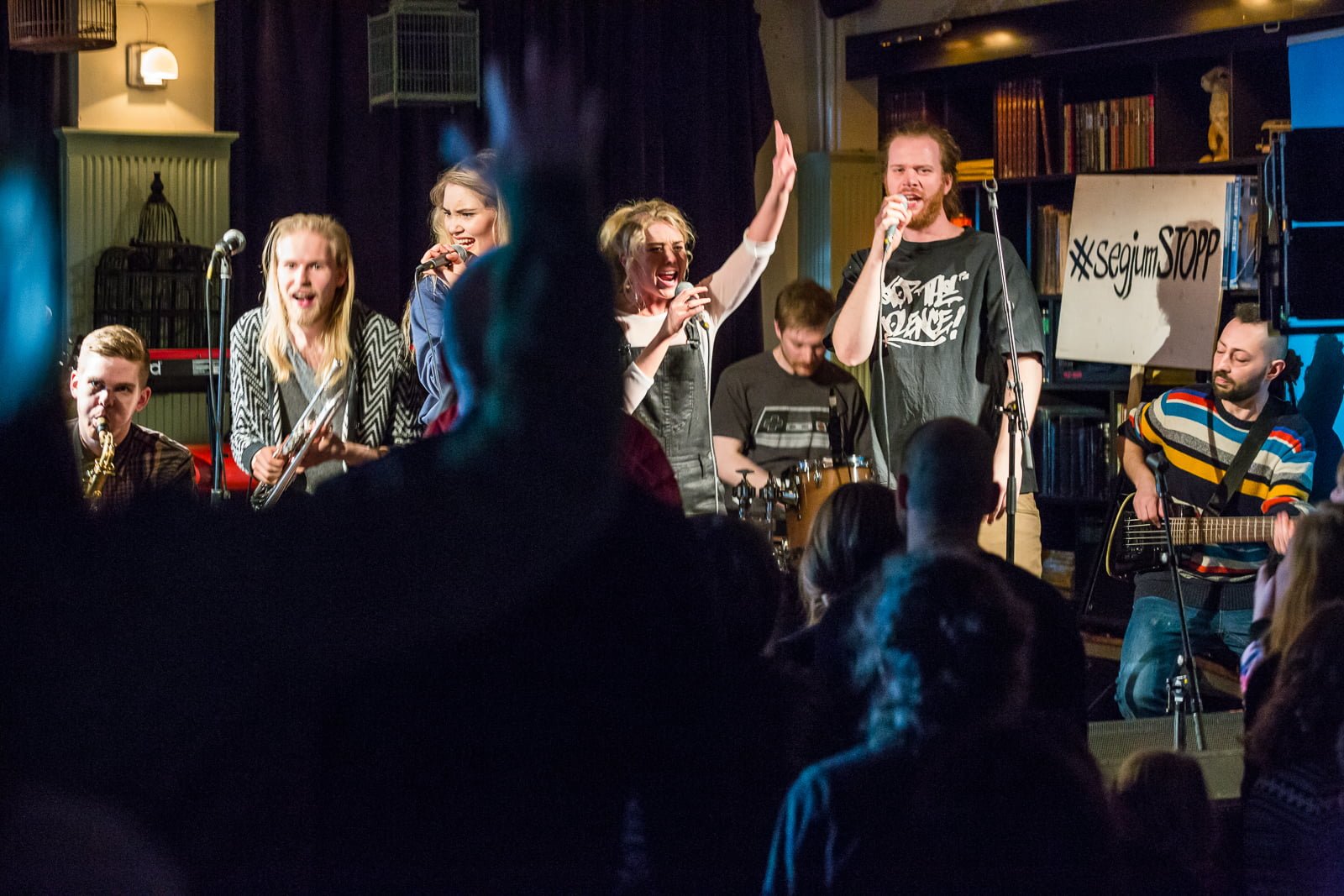 Stop the suffering in Syria