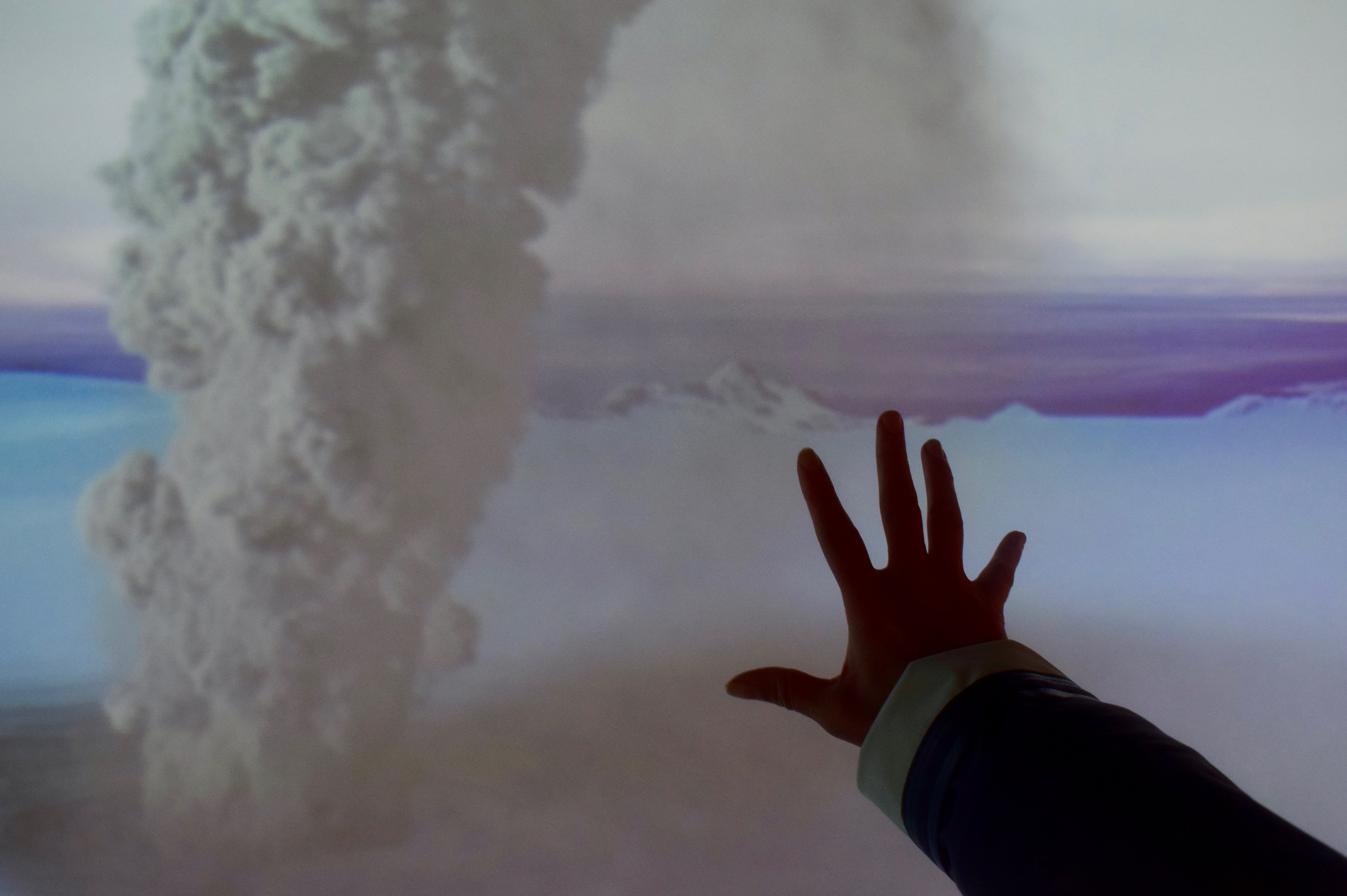 Controlling volcanoes