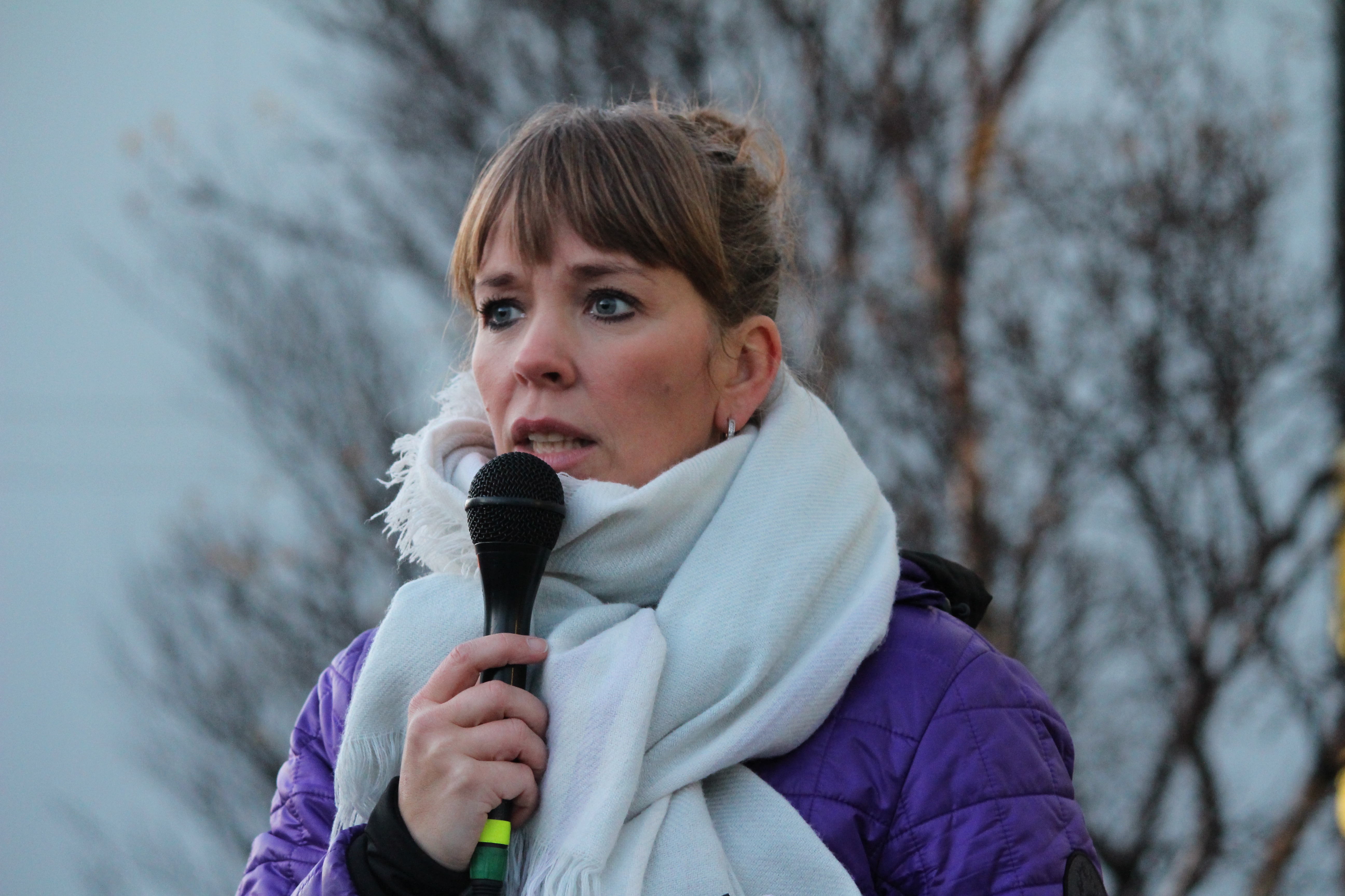 Oddný Arnarsdóttir at protest outside police station 2015 by Rebecca Conway