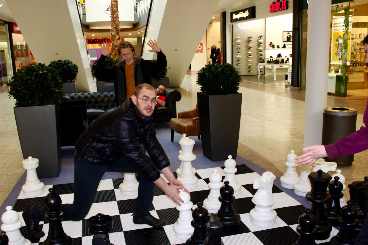 Chess with new friends