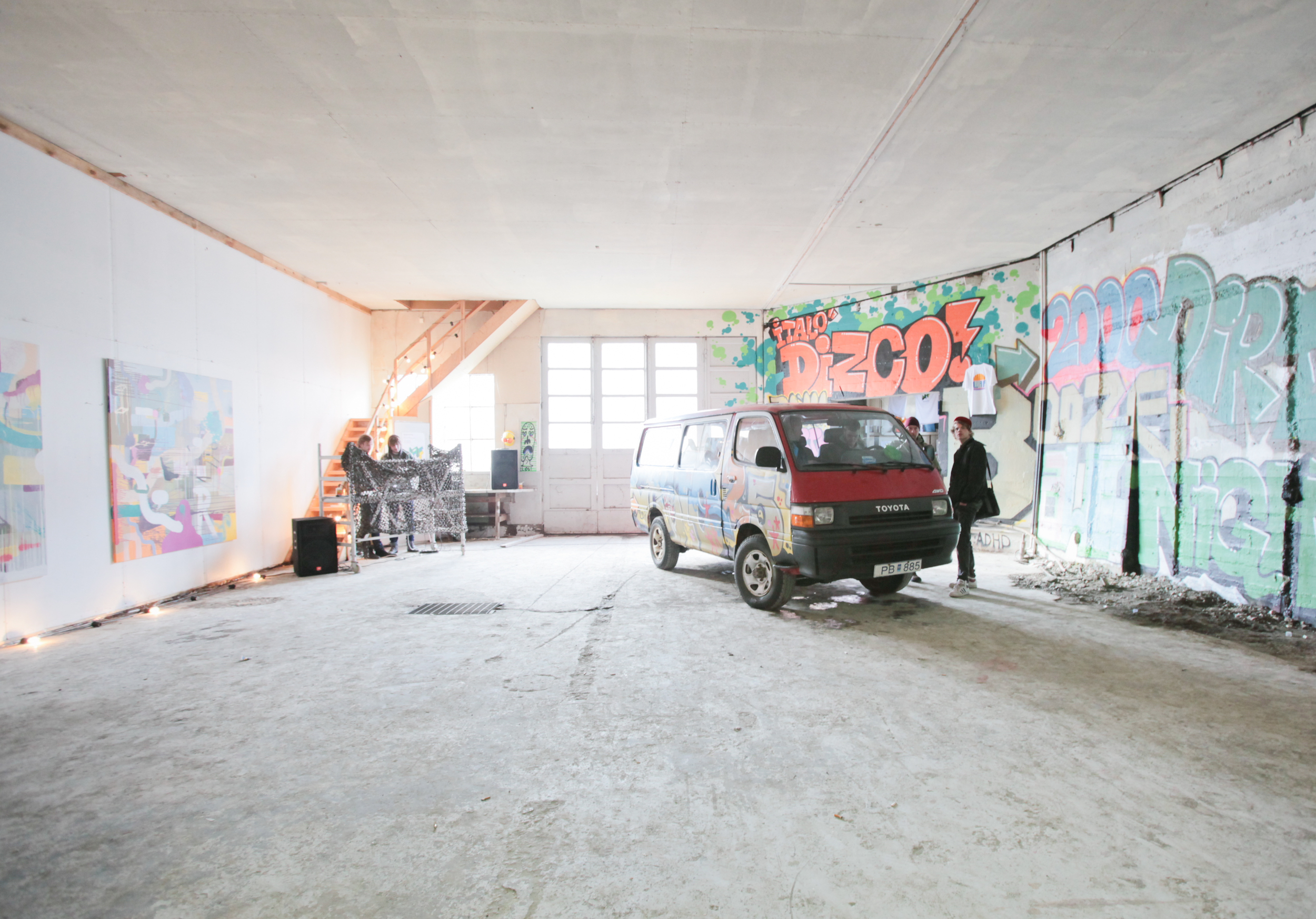 Aldrei fór ég suður by Alísa Kalyanova