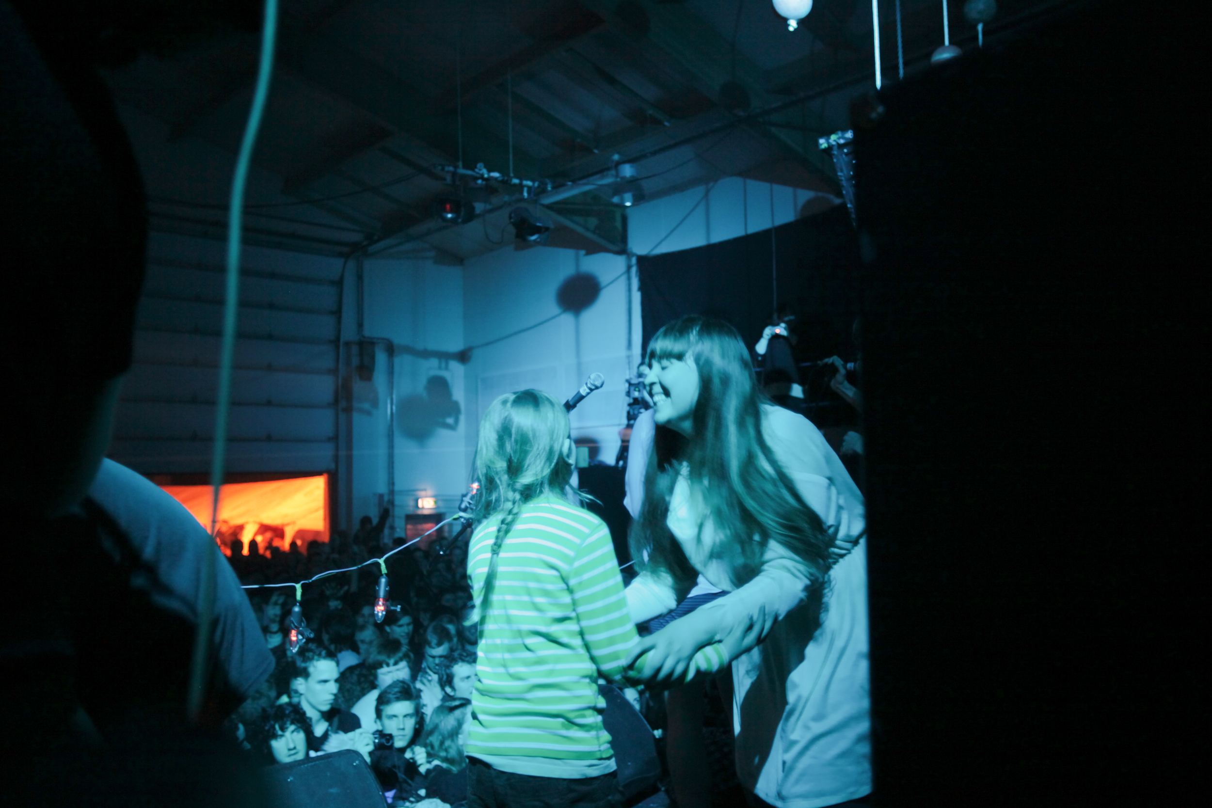 Aldrei fór ég suður by Alísa Kalyanova