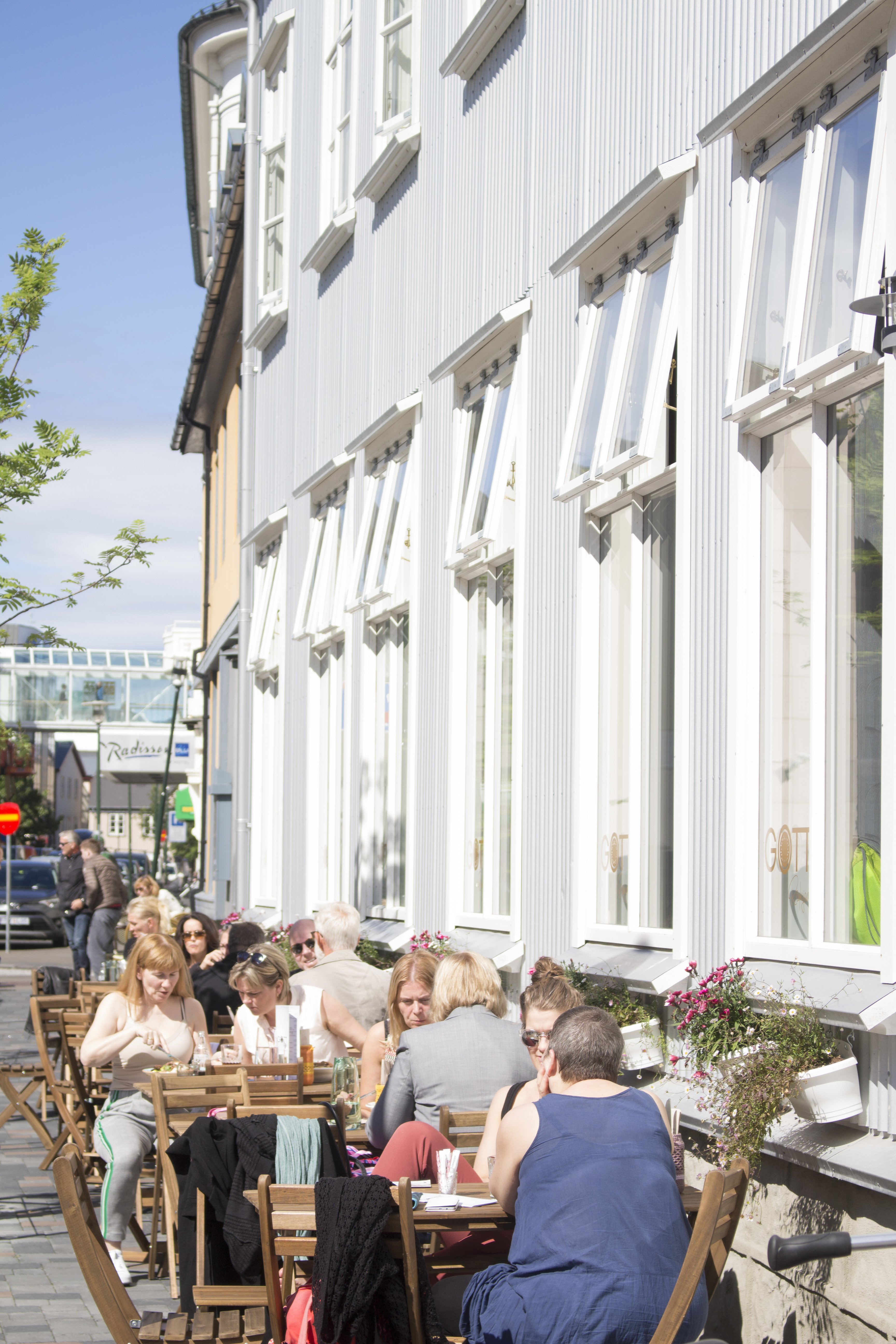 No, this is not Paris.