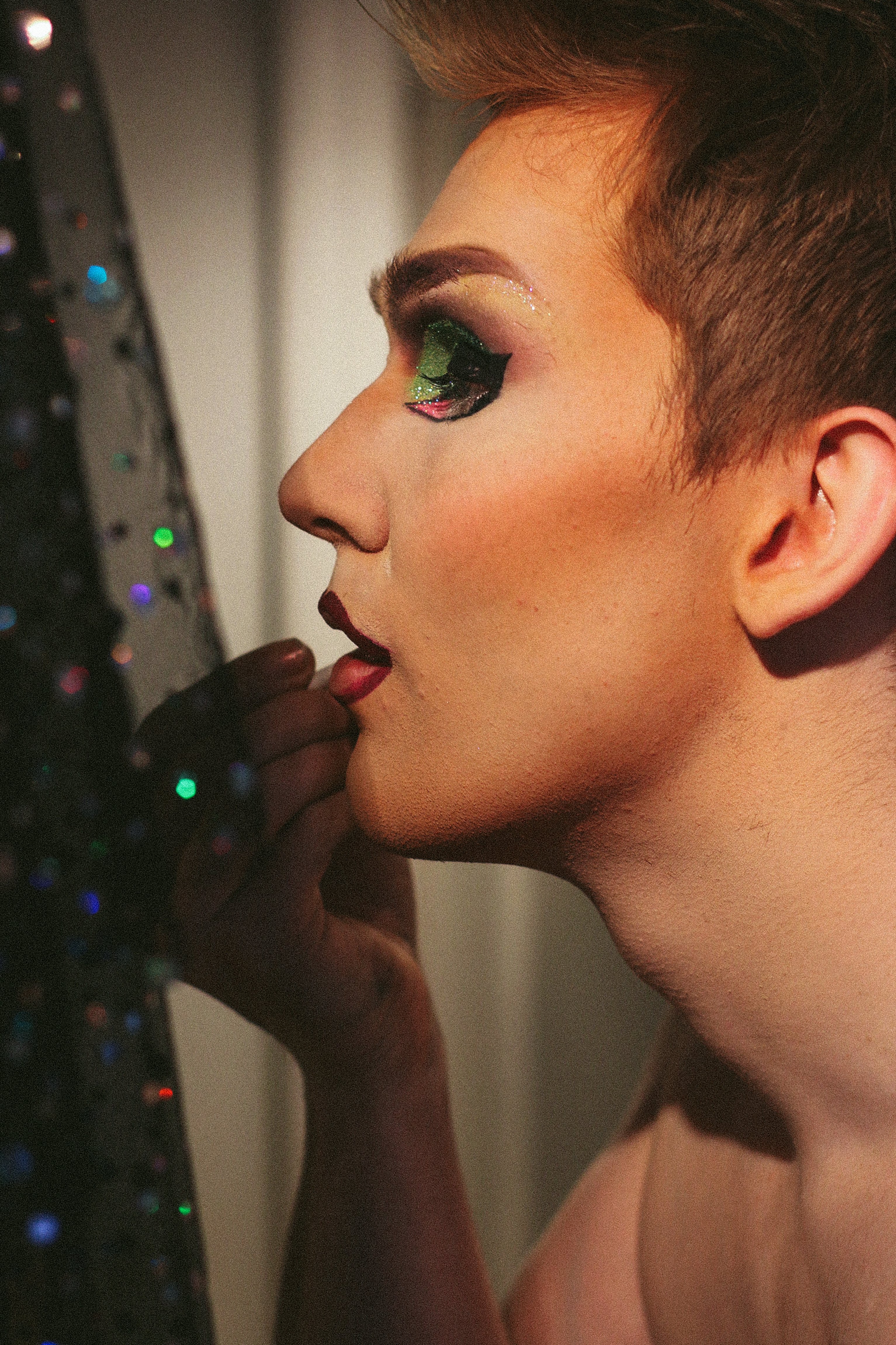 GóGó Starr Drag-Súgur by Kaspars Bekeris