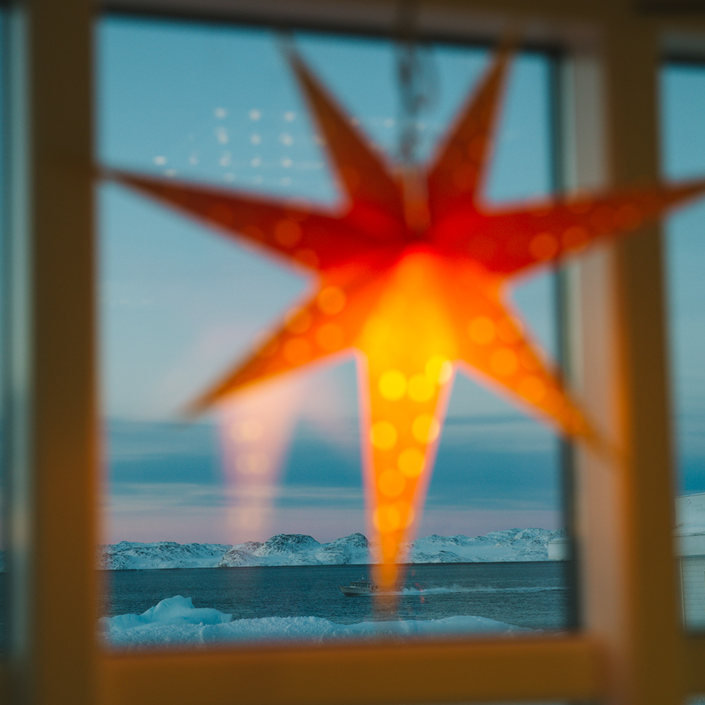 Hygge in Greenland by Axel Sig