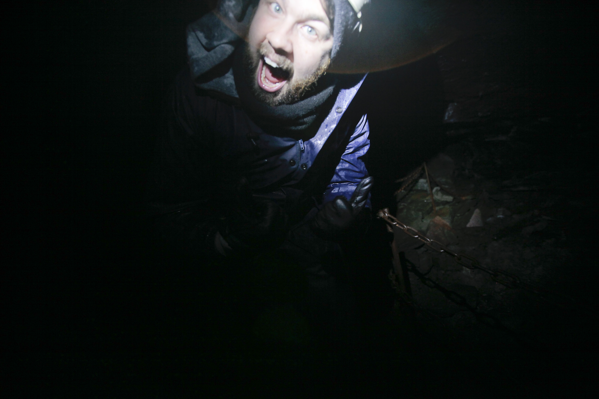 Caving in Leiðarendi
