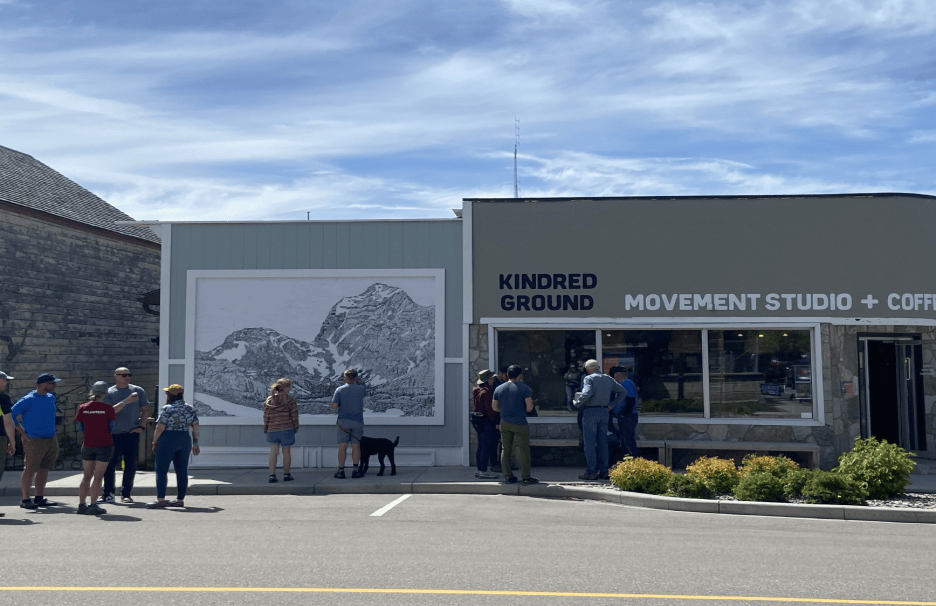 Great Divide Trail Mural Unveiled In Coleman The Image.