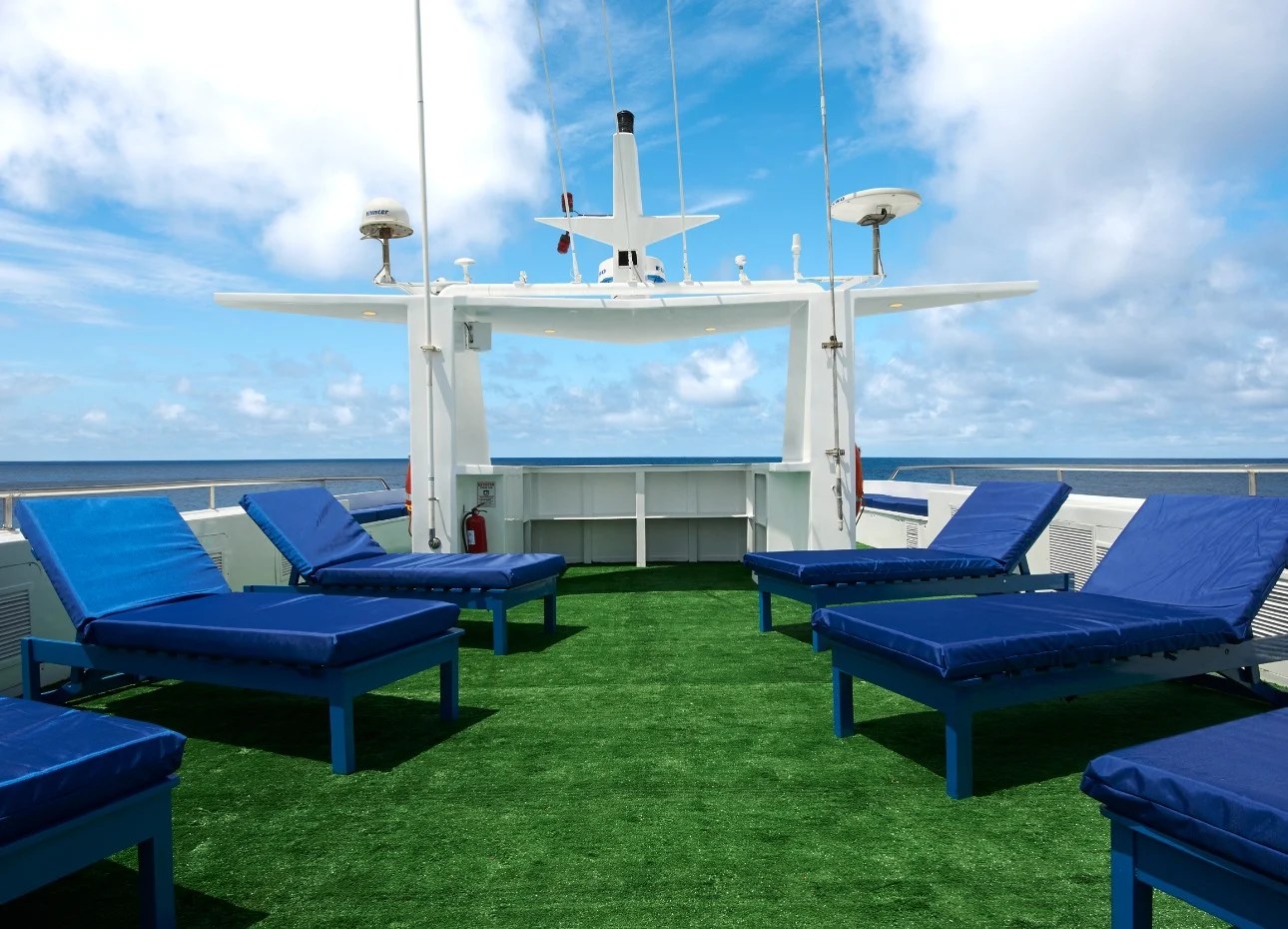 galapagos-master-top-deck