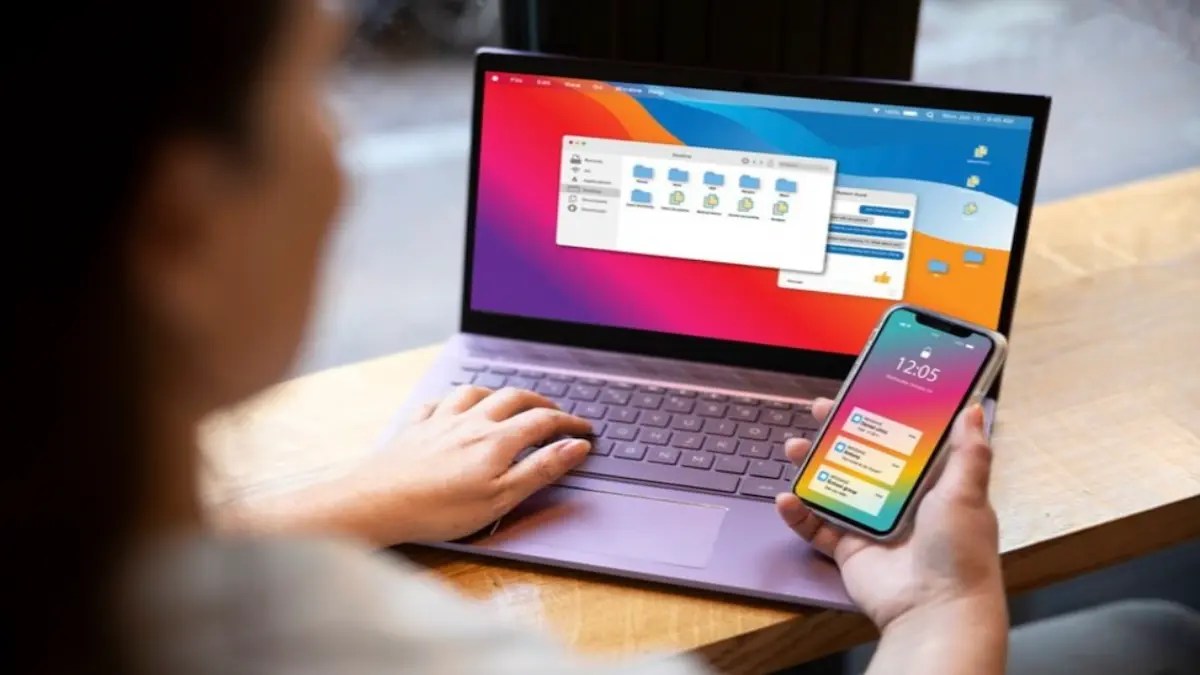 Data Transfer without Cable