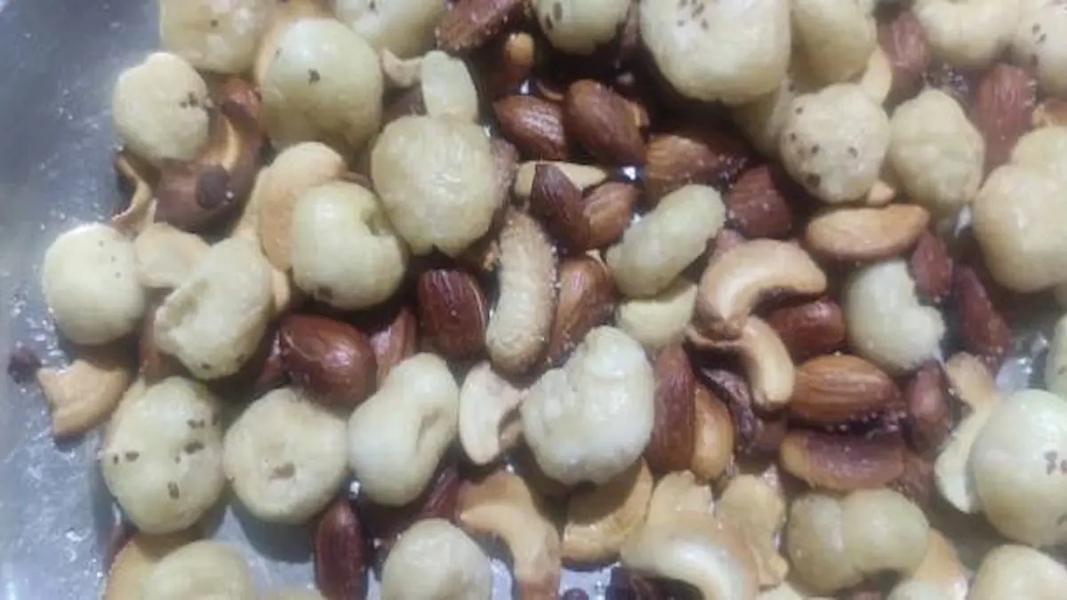 Makhana vs Peanuts for Weight Loss