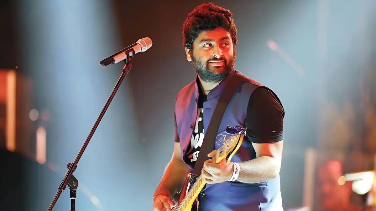 Arijit Singh Emotional Note After Retirement