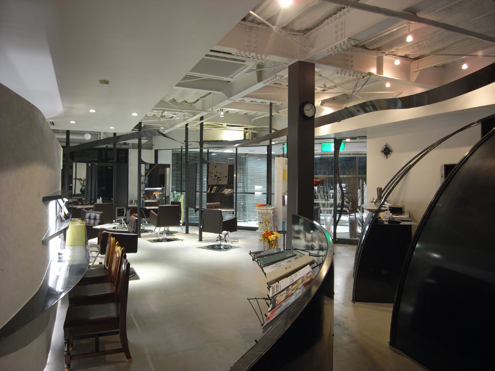 埼玉県の美容室の内装デザイン事例(株式会社グリッドフレーム)
