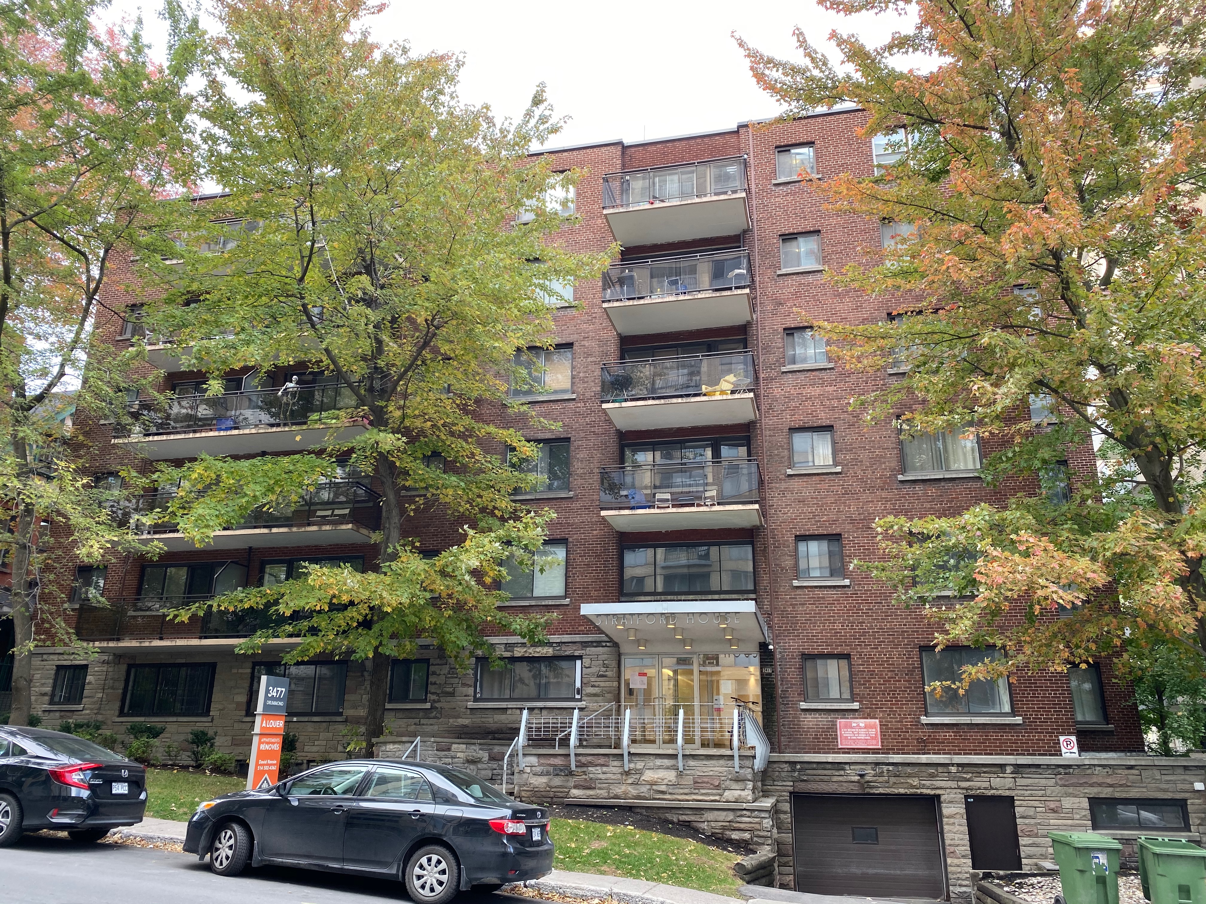 3477, rue Drummond Gris Orange Consultant