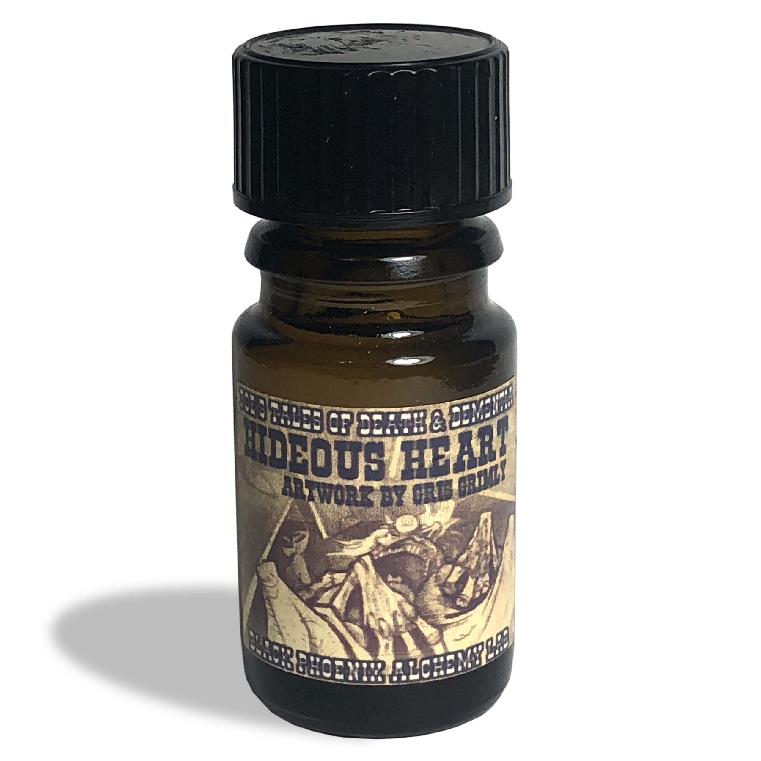 STORE CURIOS HIDEOUSHEART