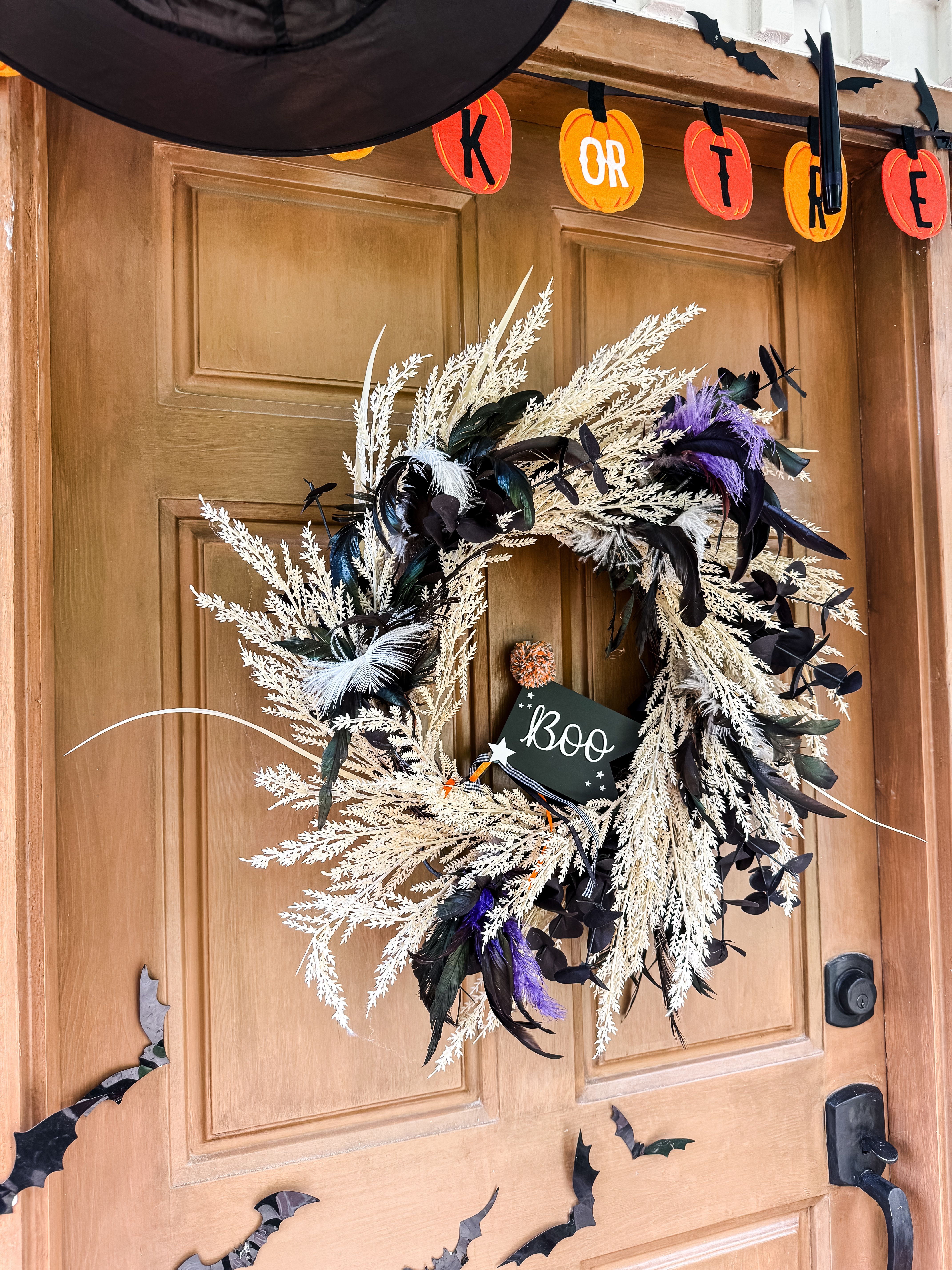 Halloween Porch Decor: Front Porch Inspiration ⋆ Growing Up Kemper