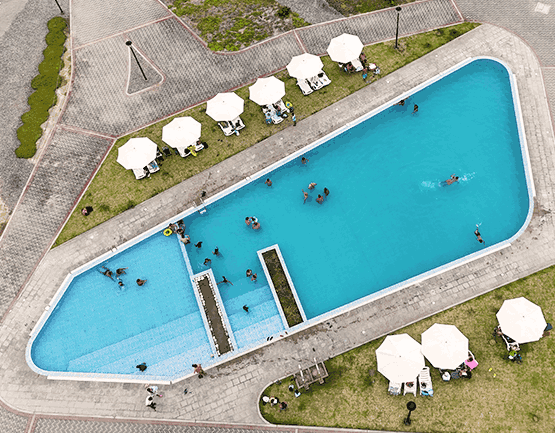 PISCINAS
