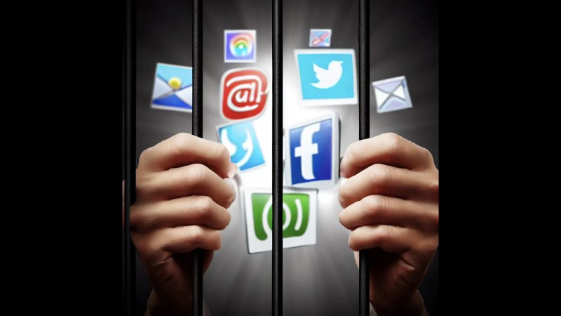 Online Safety Bill Crackdown On Harmful Social Media Content Agreed - Beautiful Mobile Geometric Textures | Free Download