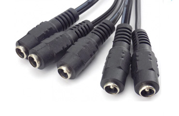 Pigtail female power connector