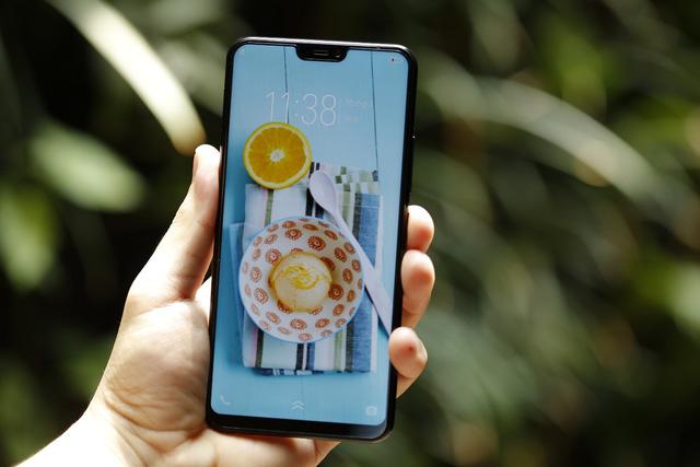 Bộ đôi camera cho bạn ảnh đẹp mùa hè từ Vivo V9 - Ảnh 2.