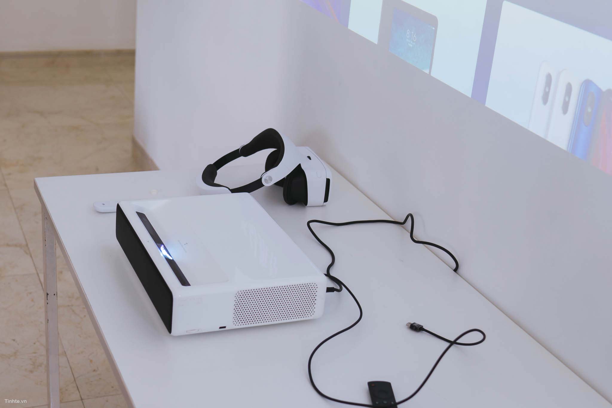 Đang tải Xiaomi_home-18.jpg…