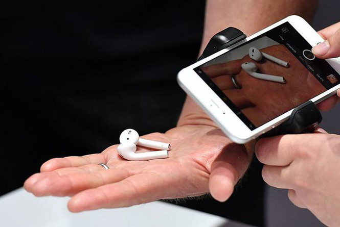 Jack cắm âm thanh 3,5 mm liệu còn tồn tại sau khi bị Apple quay lưng? - ảnh 1